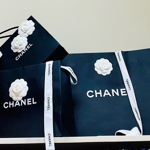 All brands of shopping bag